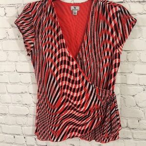 Worthington short sleeve red black top
